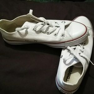 Women's size 7 white converse